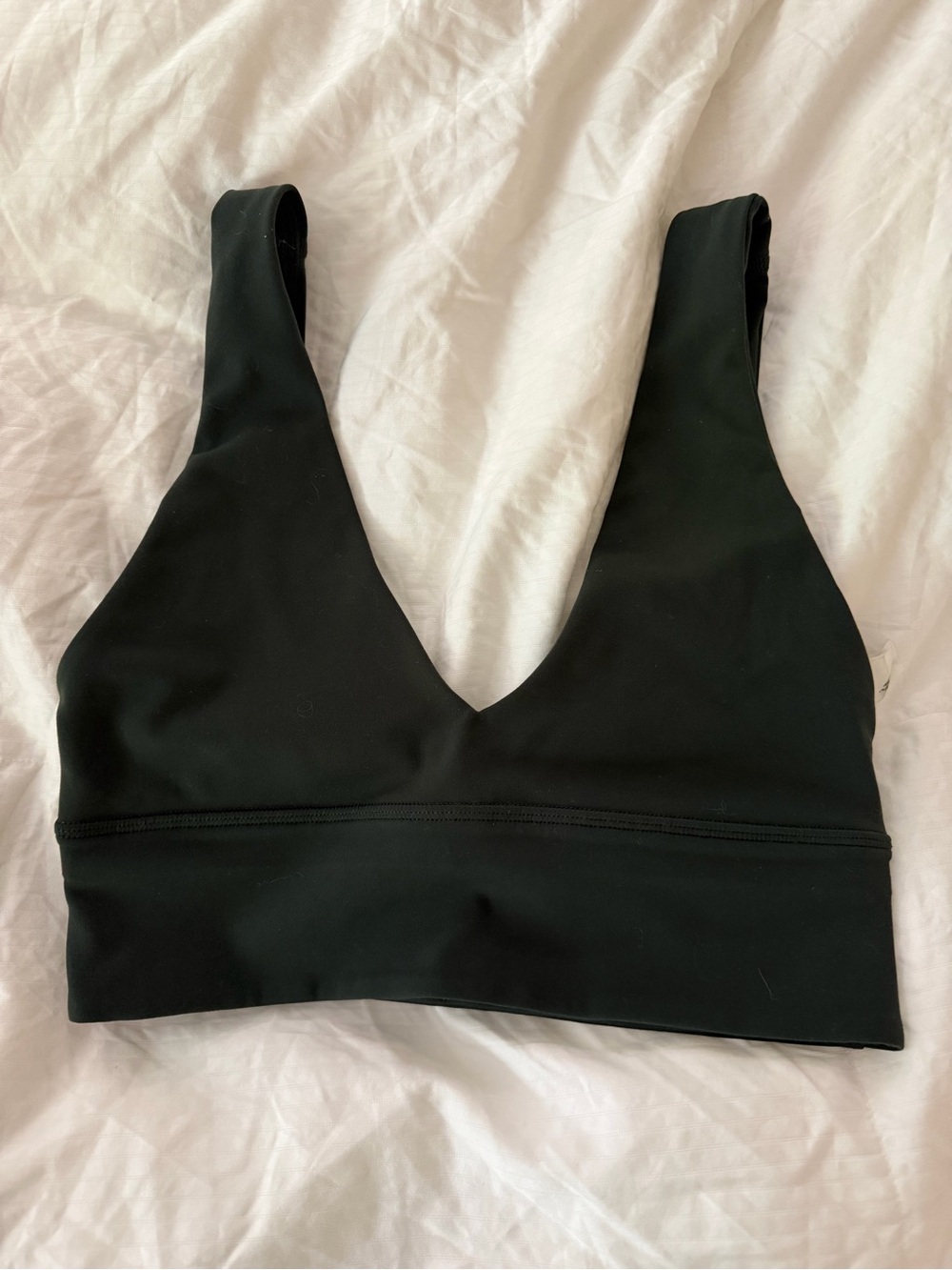 Lululemon Align V-Neck Bra Dark Green Light Support Nulu Size 4